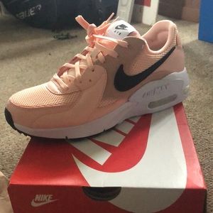 Nike women's air max excee